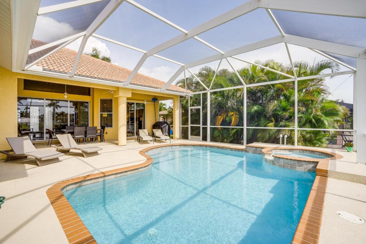 Waterfront Cape Coral Home Lanai, Pool And Dock! Exterior photo